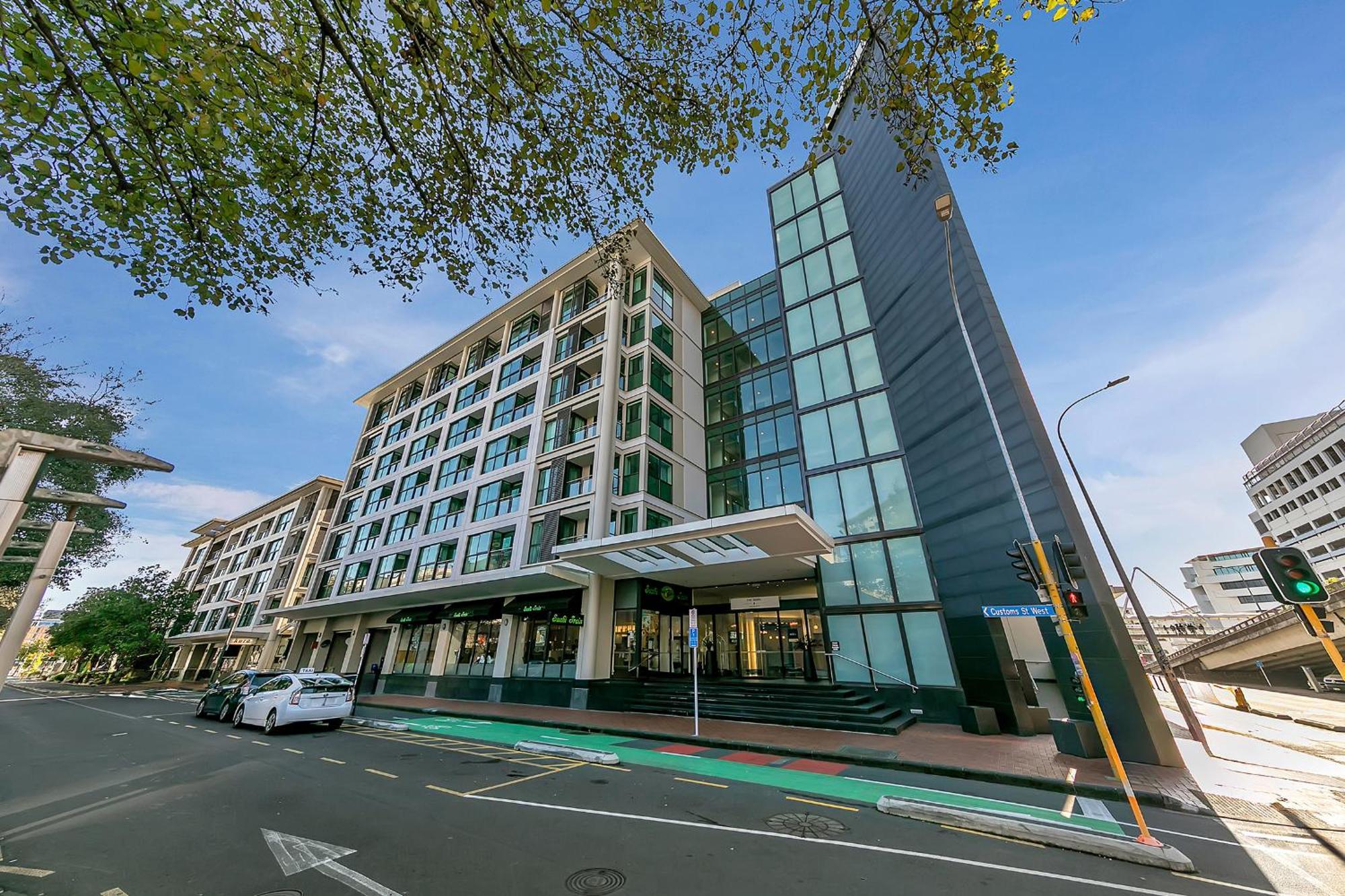 Luxurious & Spacious Living With Breathtaking Views Auckland Exteriör bild