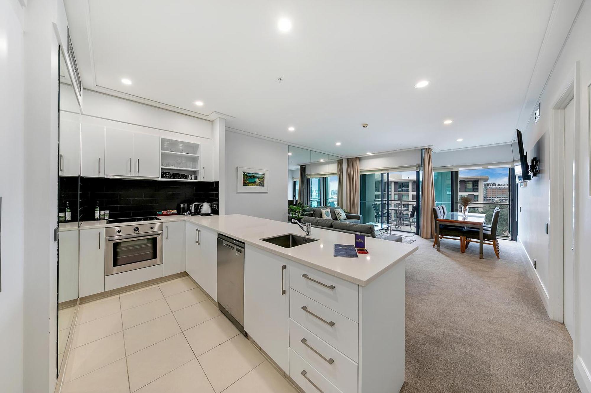 Luxurious & Spacious Living With Breathtaking Views Auckland Exteriör bild